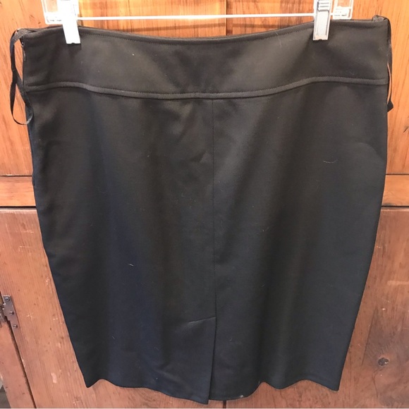 Lauren Ralph Lauren Black Mid-length Skirt - Size 10 - Picture 3 of 6